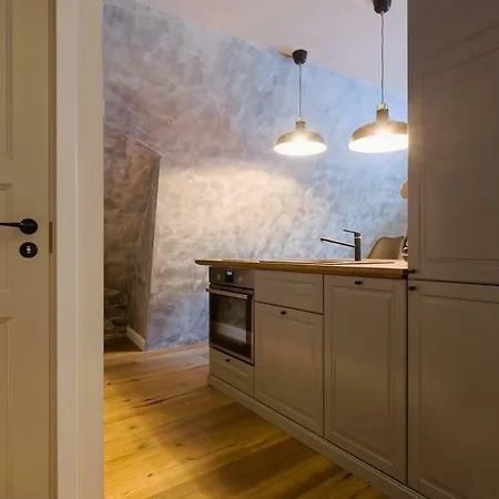 Niguliste 6 Old Town Penthouse Apartment *